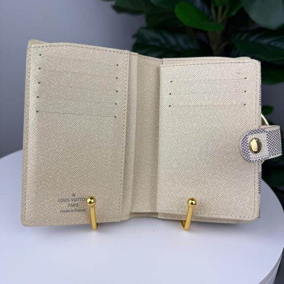 💎✨Authentic Louis  Louis Vuitton Damier Azur French Purse Wallet. - Picture 5 of 5